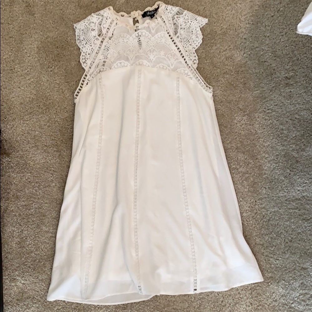 White Lulu’s dress